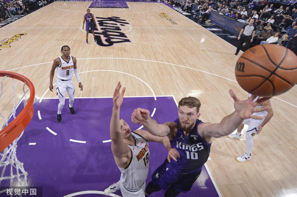 命运截然相 命运截然相